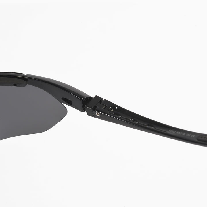 Walleva WSG001 Polarized Sunglasses — Rx-Ready with Hat Clip — Black