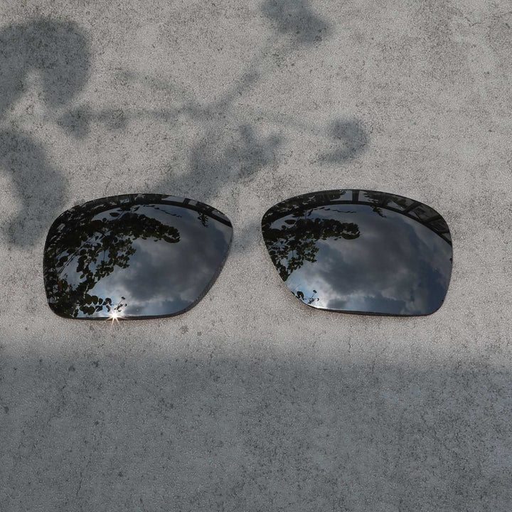 Black Polarized