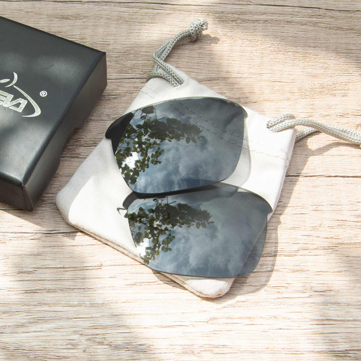 Black Polarized