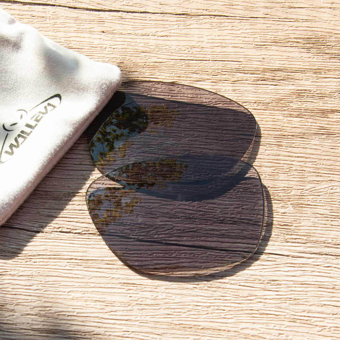 Black Polarized
