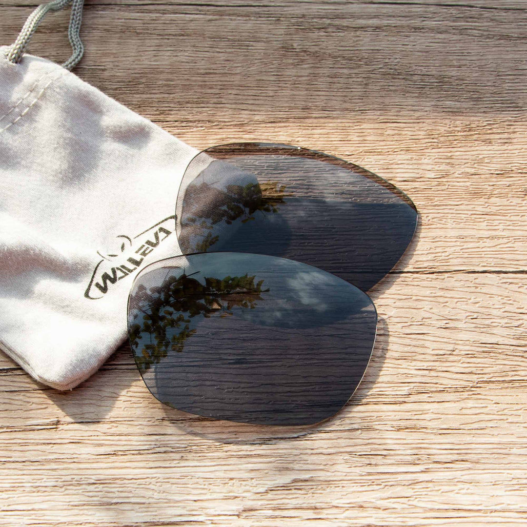 Black Polarized