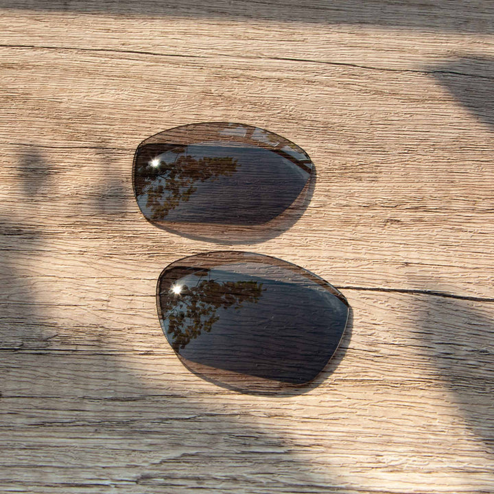 Black Polarized