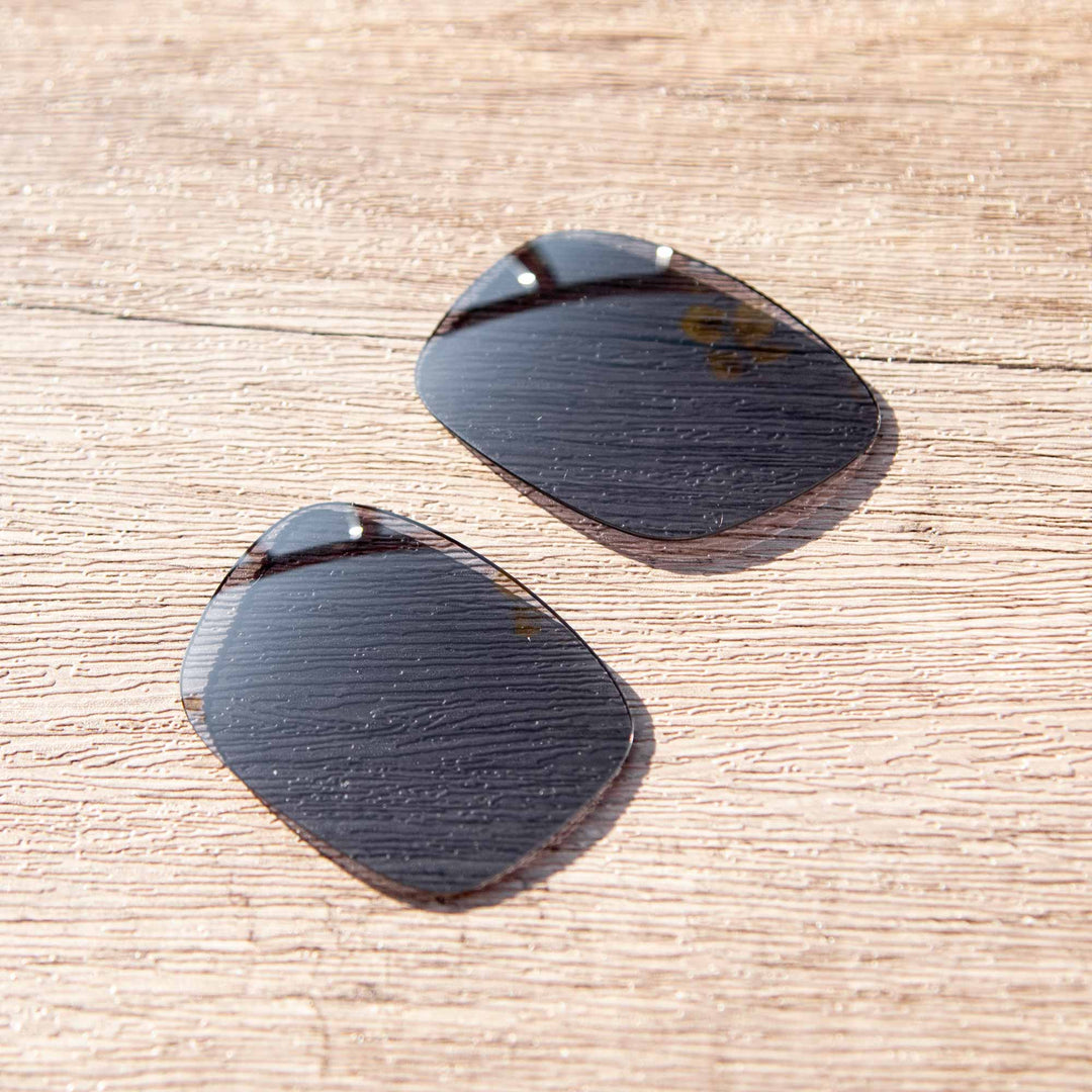 Black Polarized