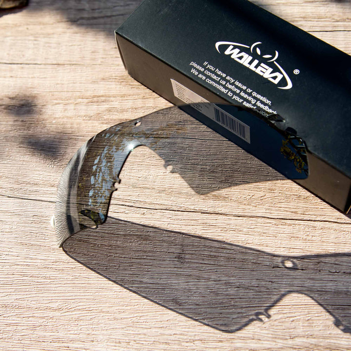 Black Polarized