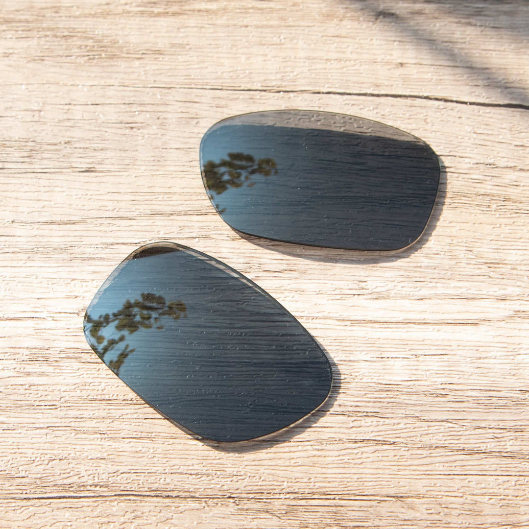 Black Polarized