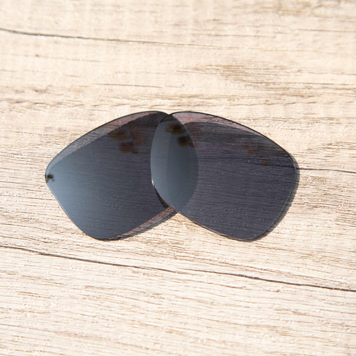 Black Polarized