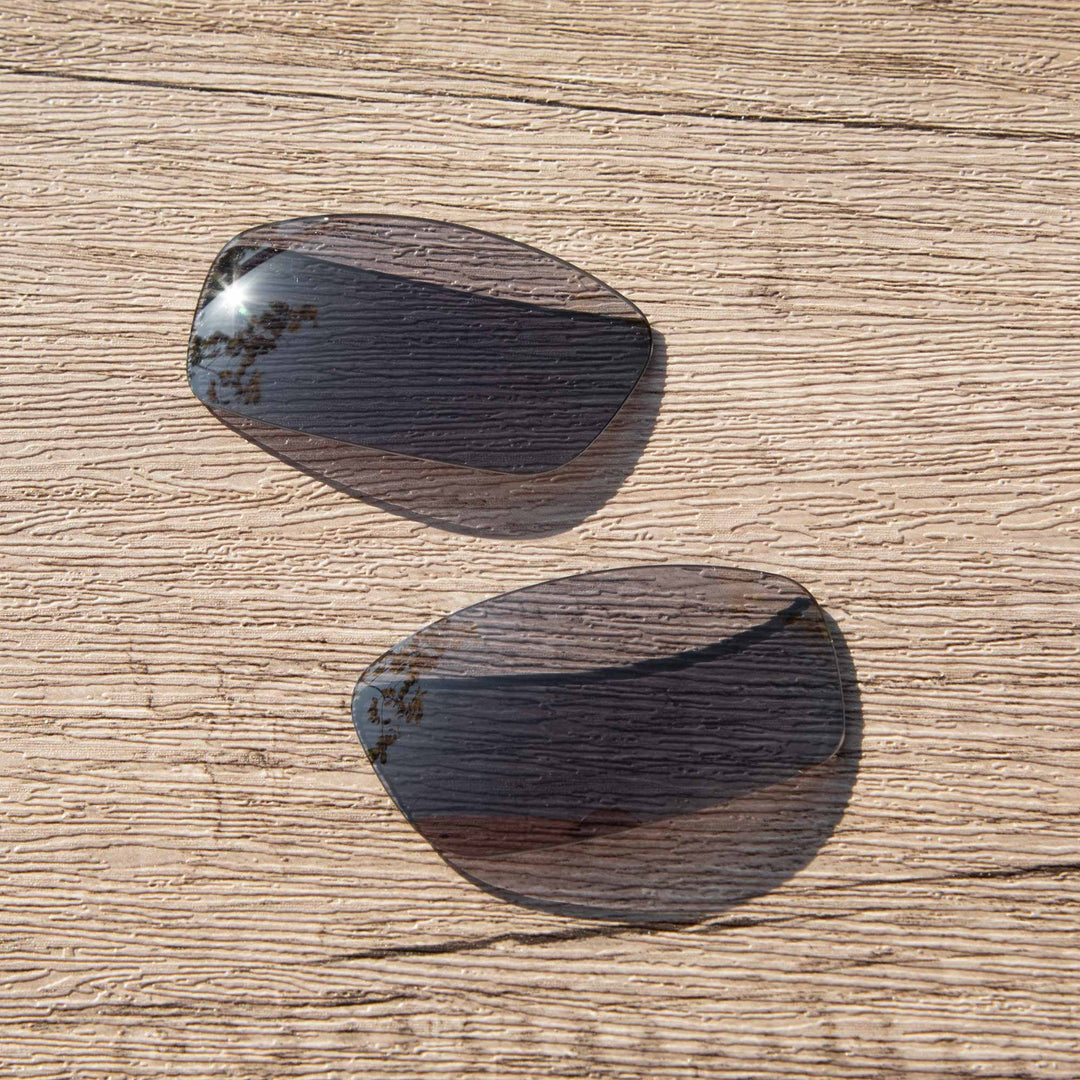 Black Polarized