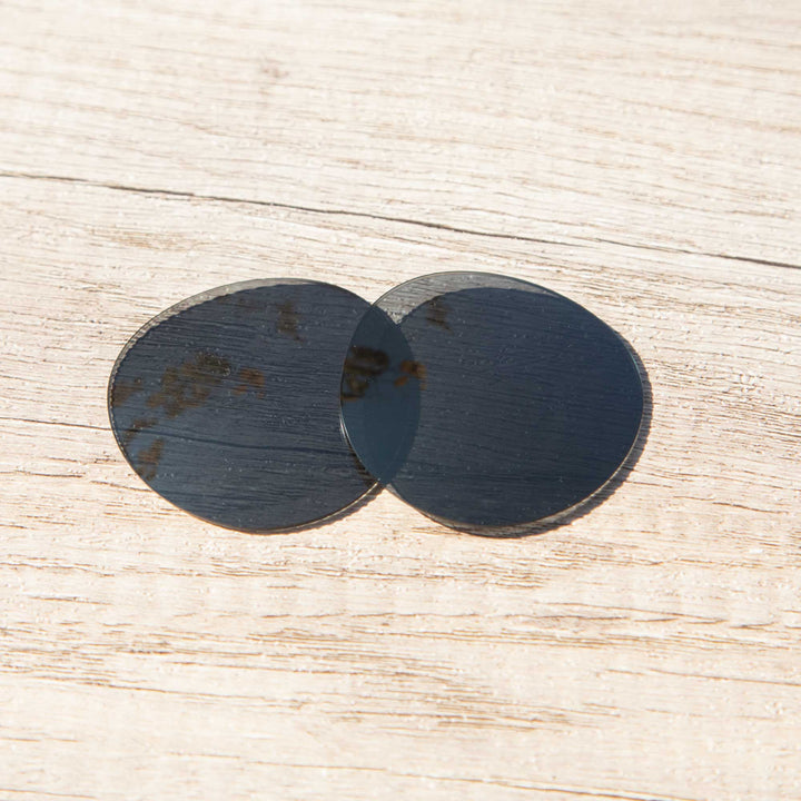Black Polarized
