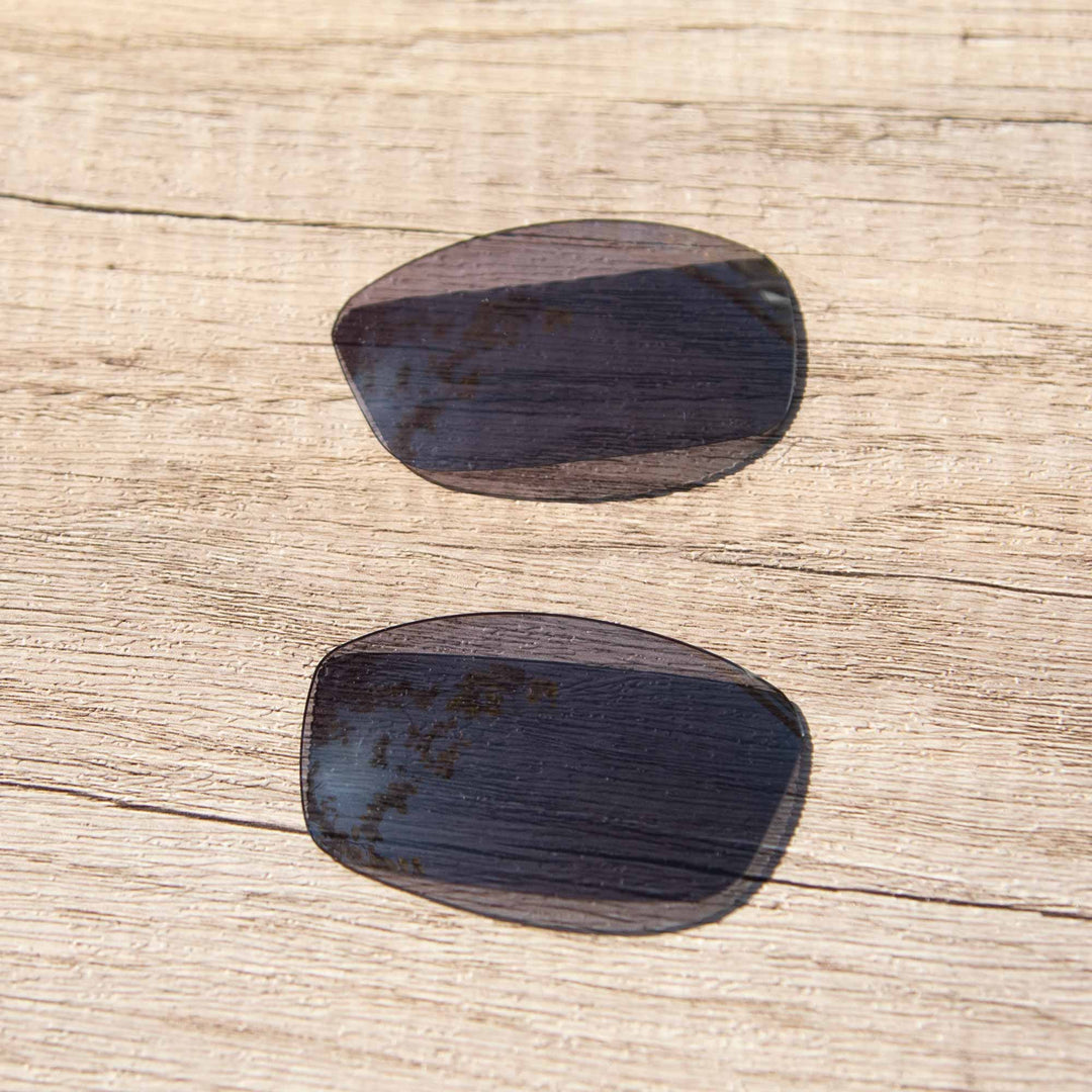 Black Polarized