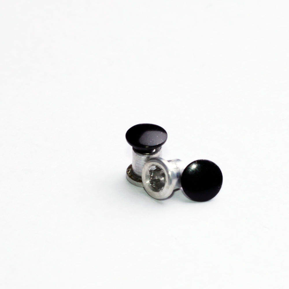 Black#color_black